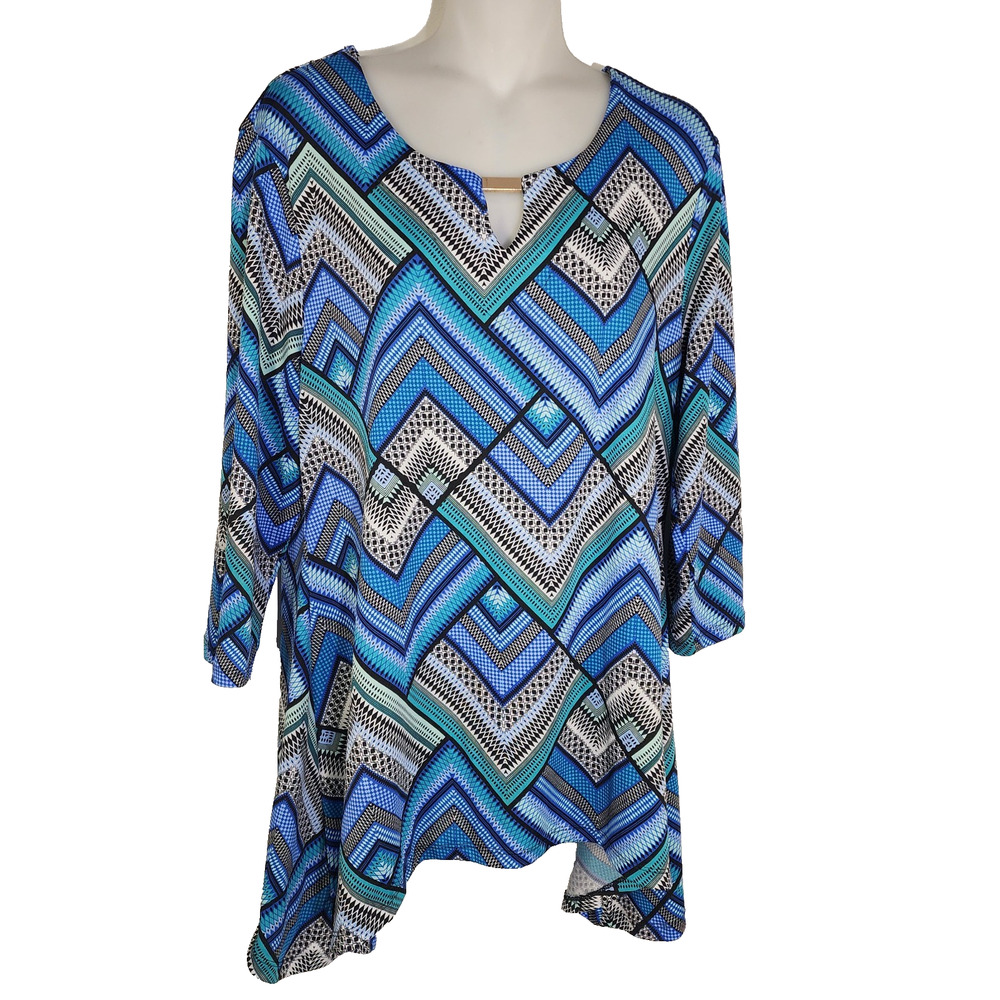Cocomo Women Tunic Top L Blue 3/4 Sleeve Keyhole Neck Sharkbite Hem Geometric